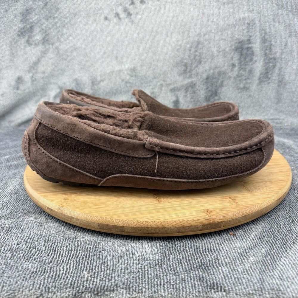 UGG Slippers Shoes Mens Size 8 Brown Suede Shearling Moccasin 3233 Lined Indoor